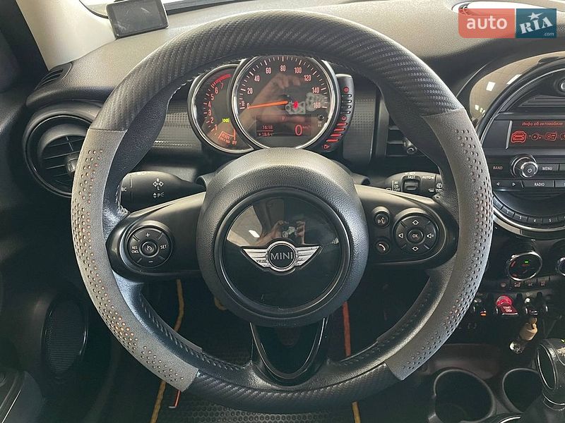 Хэтчбек MINI Cooper 2015 в Киеве