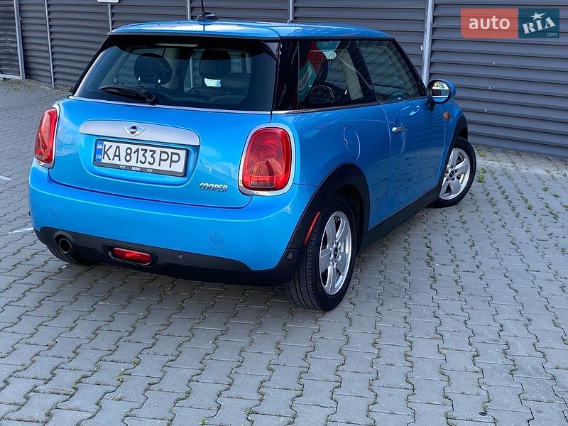 Хэтчбек MINI Cooper 2015 в Киеве