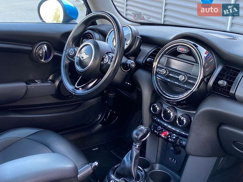 Хэтчбек MINI Cooper 2015 в Киеве