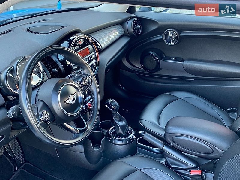 Хэтчбек MINI Cooper 2015 в Киеве