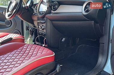 Хэтчбек MINI Cooper 2011 в Львове