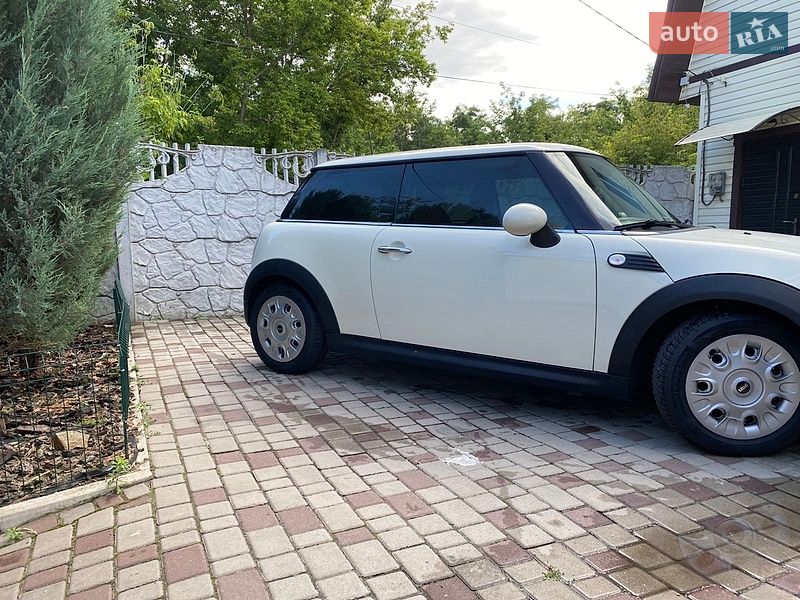 Хэтчбек MINI Cooper 2007 в Днепре