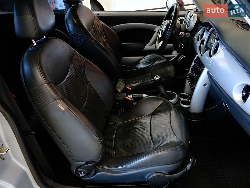Хетчбек MINI Cooper 2004 в Одесі