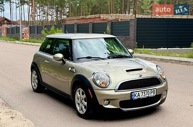 Хэтчбек MINI Cooper 2010 в Киеве