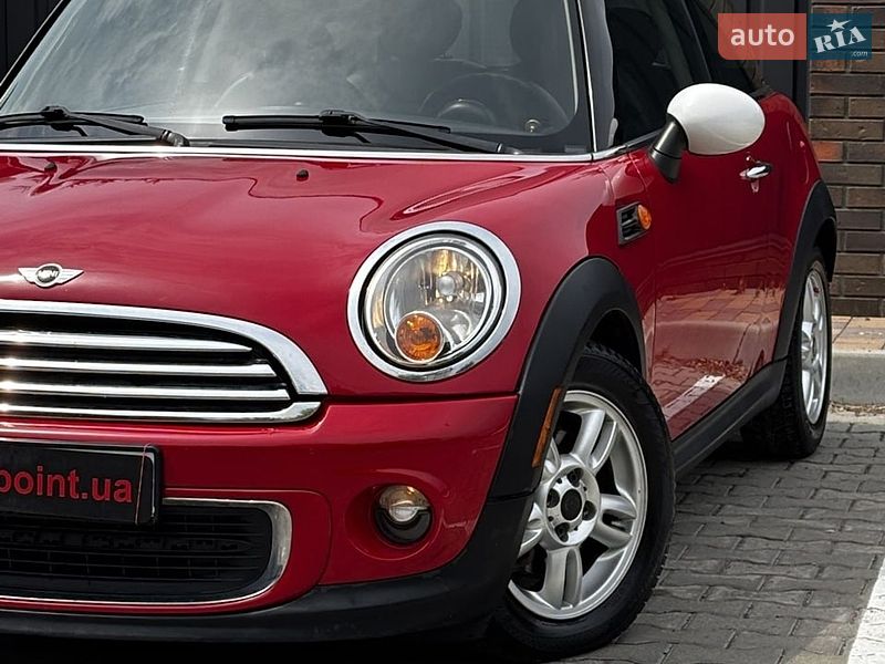 Хетчбек MINI Cooper 2011 в Білогородці
