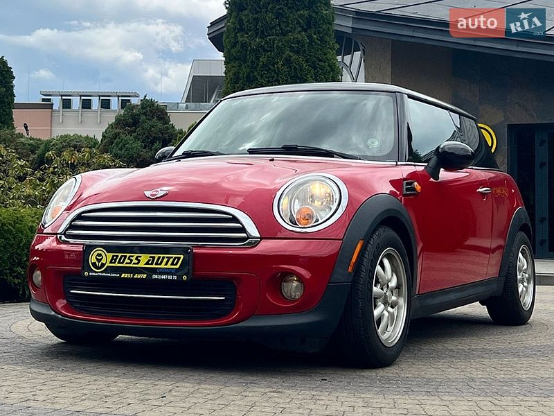 Хэтчбек MINI Cooper 2012 в Львове