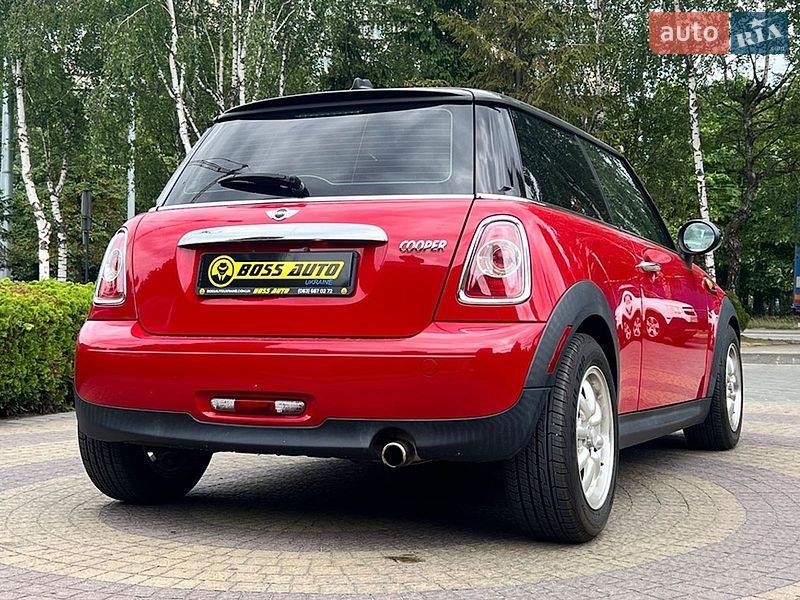 Хэтчбек MINI Cooper 2012 в Львове