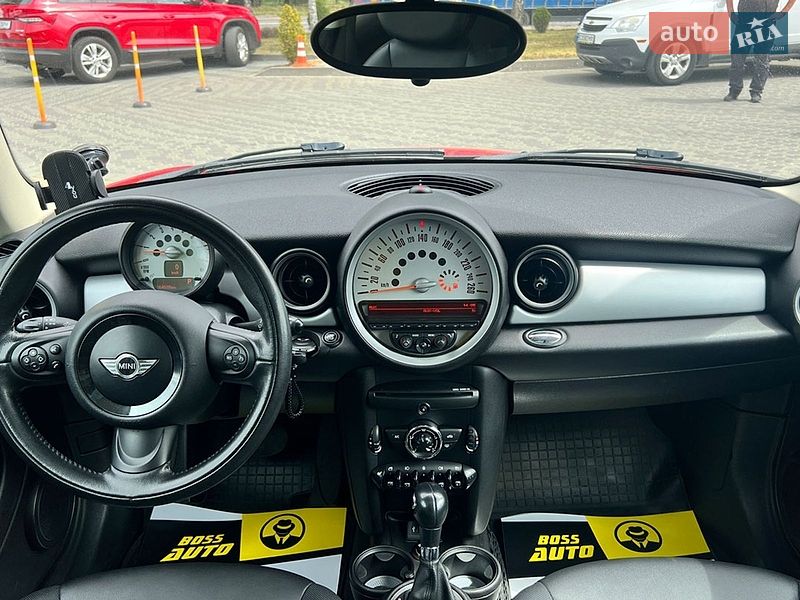 Хэтчбек MINI Cooper 2012 в Львове