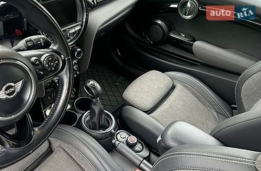Хетчбек MINI Cooper 2016 в Києві