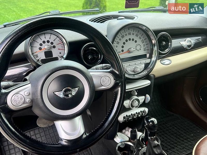 Хэтчбек MINI Cooper 2009 в Житомире