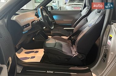 Хэтчбек MINI Cooper 2024 в Львове