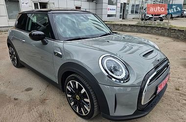 Хэтчбек MINI Cooper 2021 в Житомире