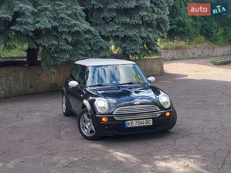 Хэтчбек MINI Cooper 2004 в Каменском