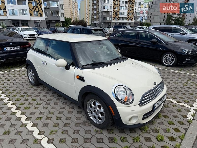 Хетчбек MINI Cooper 2012 в Броварах