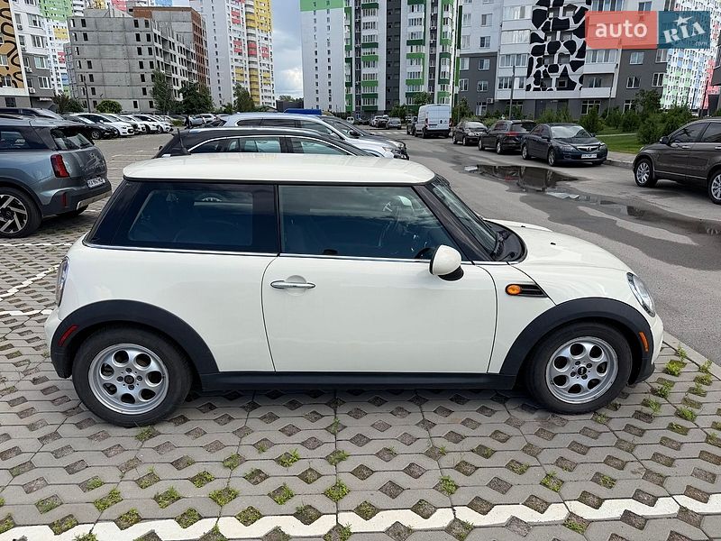 Хетчбек MINI Cooper 2012 в Броварах