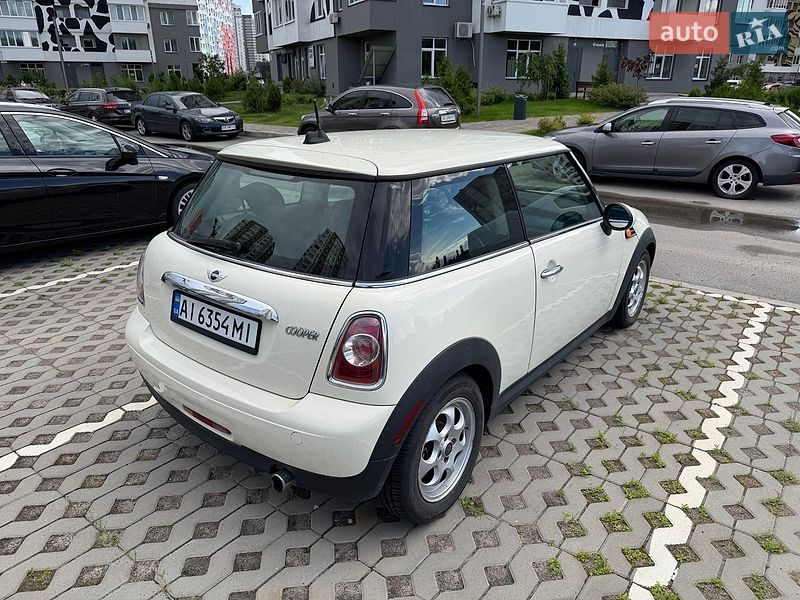 Хетчбек MINI Cooper 2012 в Броварах