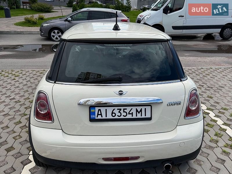 Хетчбек MINI Cooper 2012 в Броварах