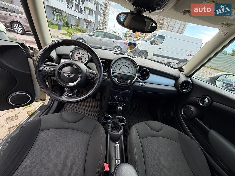 Хетчбек MINI Cooper 2012 в Броварах