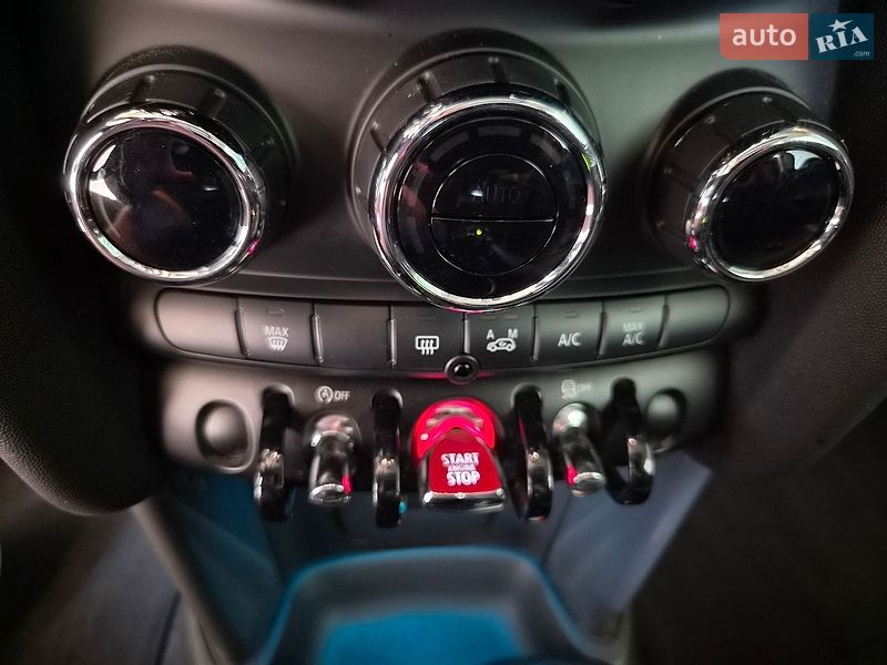 Хэтчбек MINI Cooper 2016 в Городке