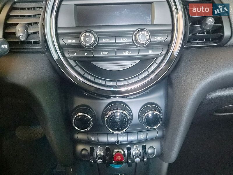 Хэтчбек MINI Cooper 2016 в Городке