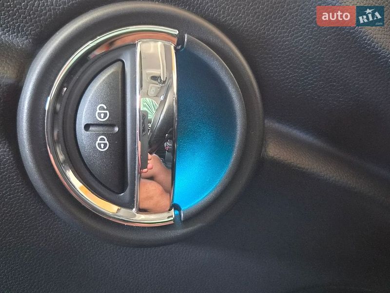 Хэтчбек MINI Cooper 2016 в Городке