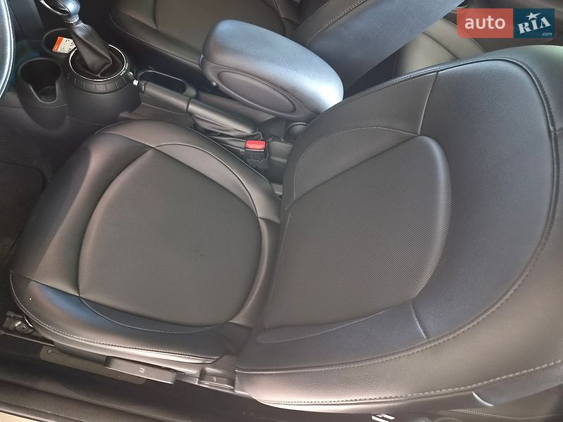 Хэтчбек MINI Cooper 2016 в Городке