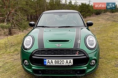 Хэтчбек MINI Cooper 2019 в Киеве фото Хэтчбек MINI Cooper 2019 в Киеве