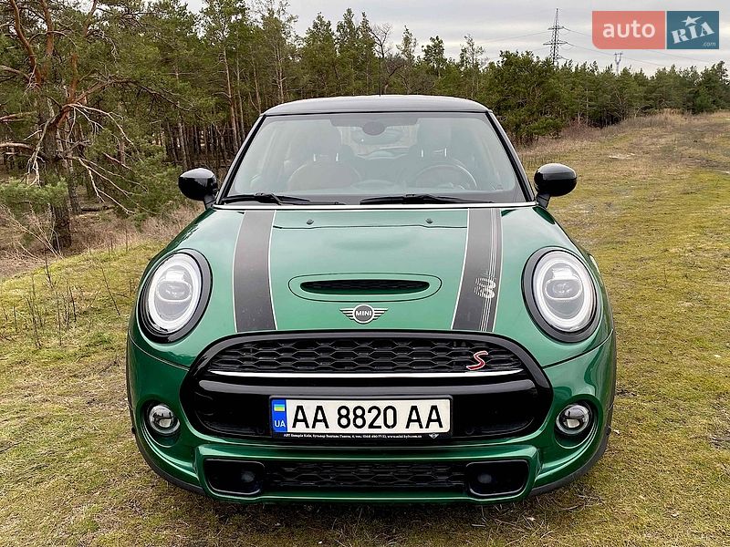 Хэтчбек MINI Cooper 2019 в Киеве фото Хэтчбек MINI Cooper 2019 в Киеве