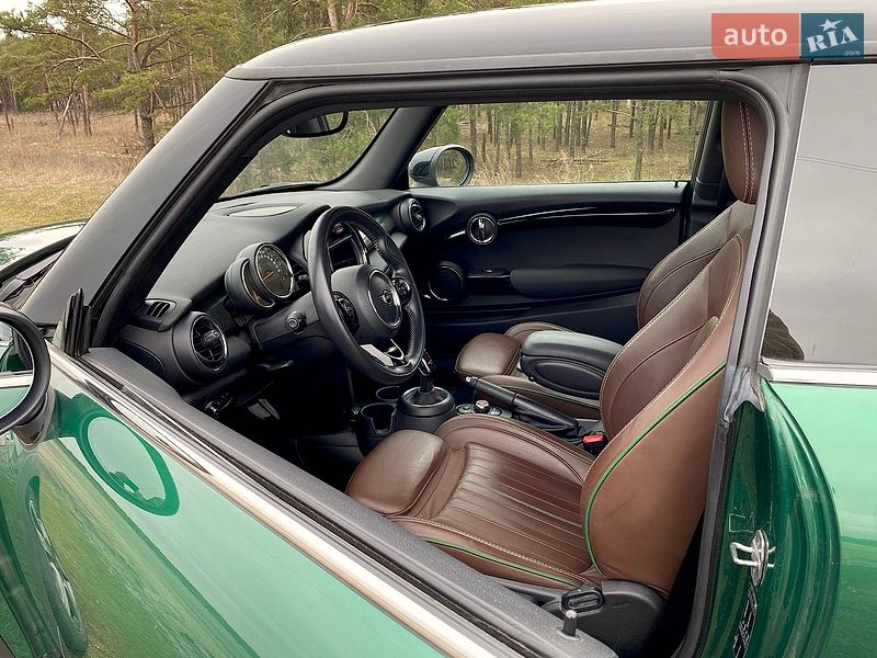 Хэтчбек MINI Cooper 2019 в Киеве фото 5 Хэтчбек MINI Cooper 2019 в Киеве