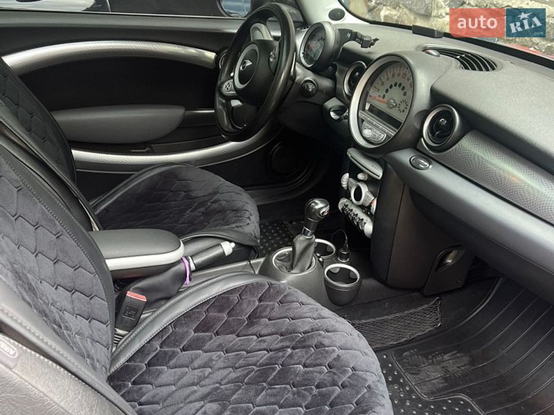 Хетчбек MINI Cooper 2008 в Києві фото 21 Хетчбек MINI Cooper 2008 в Києві