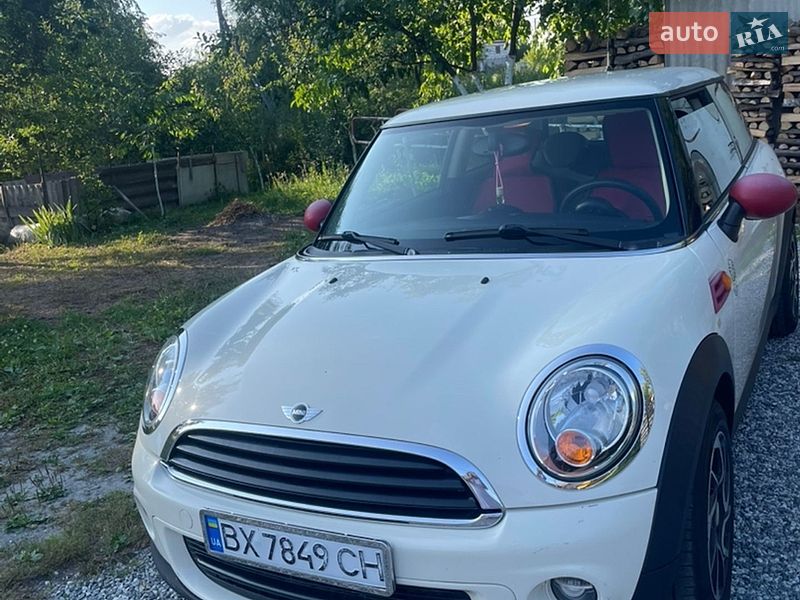 MINI Cooper 2010