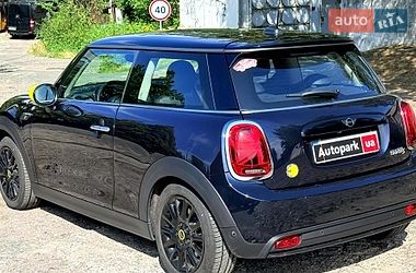 Хетчбек MINI Cooper 2023 в Києві