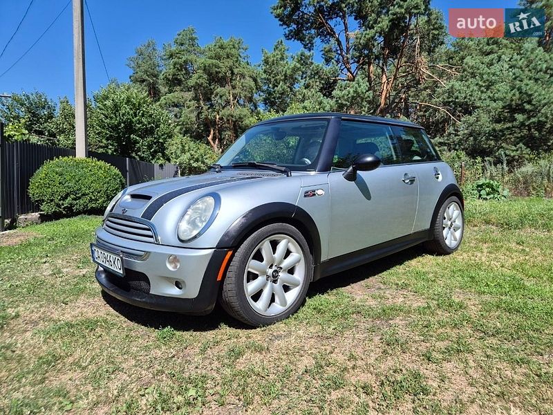 Хэтчбек MINI Cooper 2002 в Черкассах