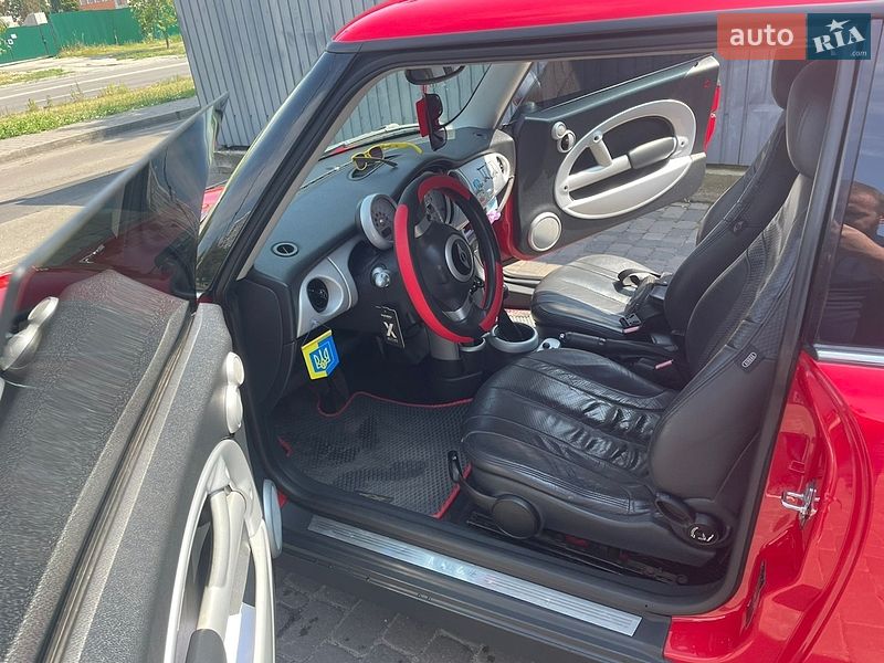 Хетчбек MINI Cooper 2001 в Києві