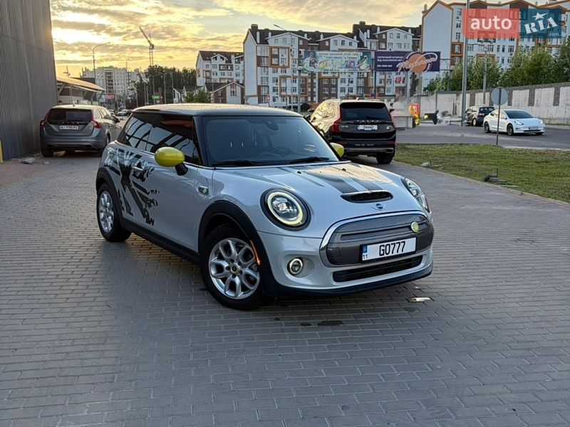 Хэтчбек MINI Cooper 2020 в Киеве
