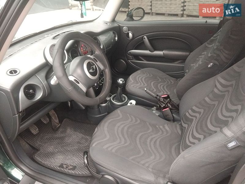 Хетчбек MINI Cooper 2002 в Дрогобичі