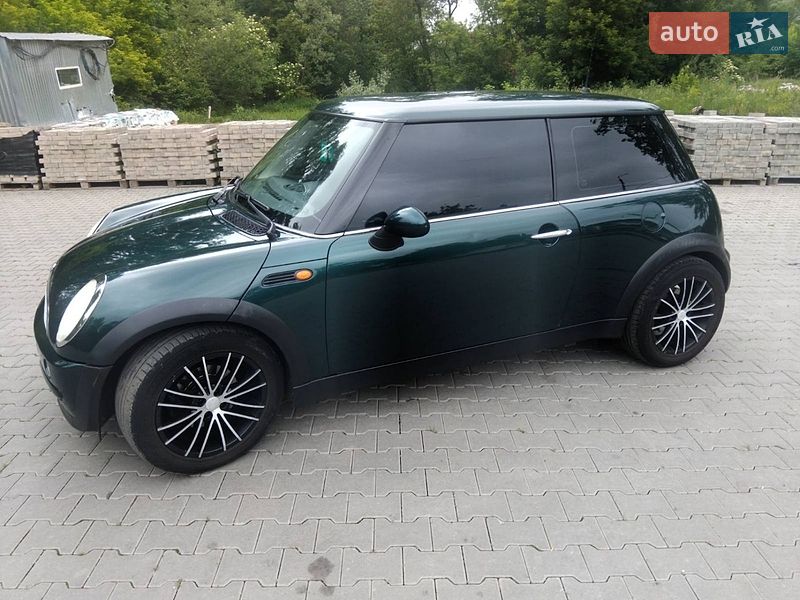 Хетчбек MINI Cooper 2002 в Дрогобичі