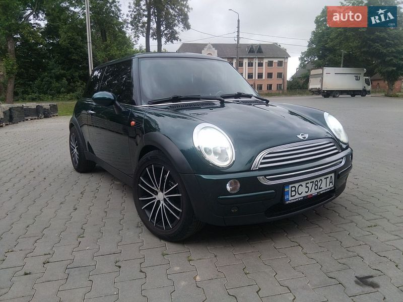 Хетчбек MINI Cooper 2002 в Дрогобичі