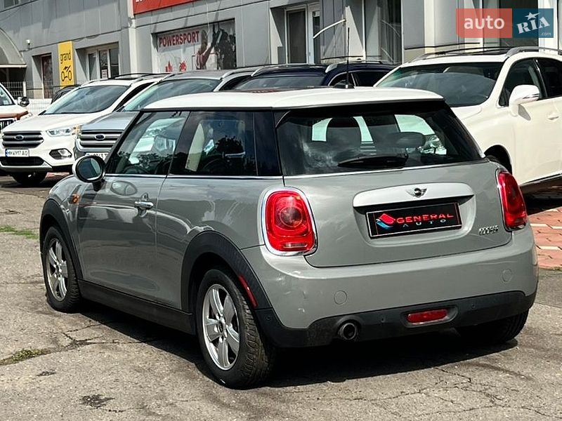 Хэтчбек MINI Cooper 2015 в Одессе