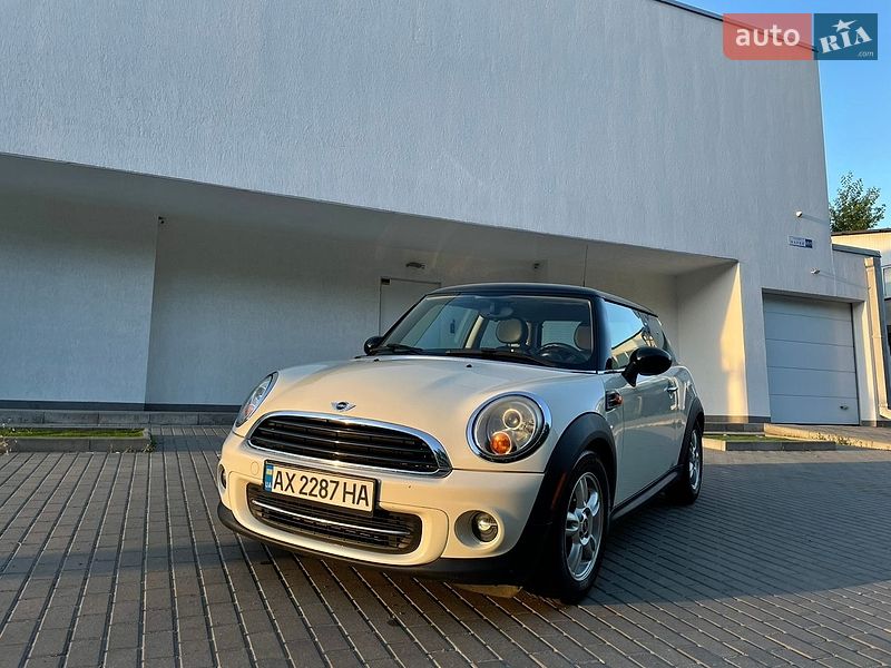 Хэтчбек MINI Cooper 2012 в Коломые