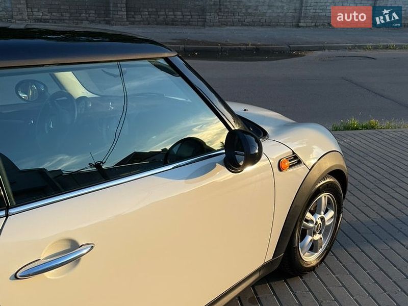 Хэтчбек MINI Cooper 2012 в Коломые