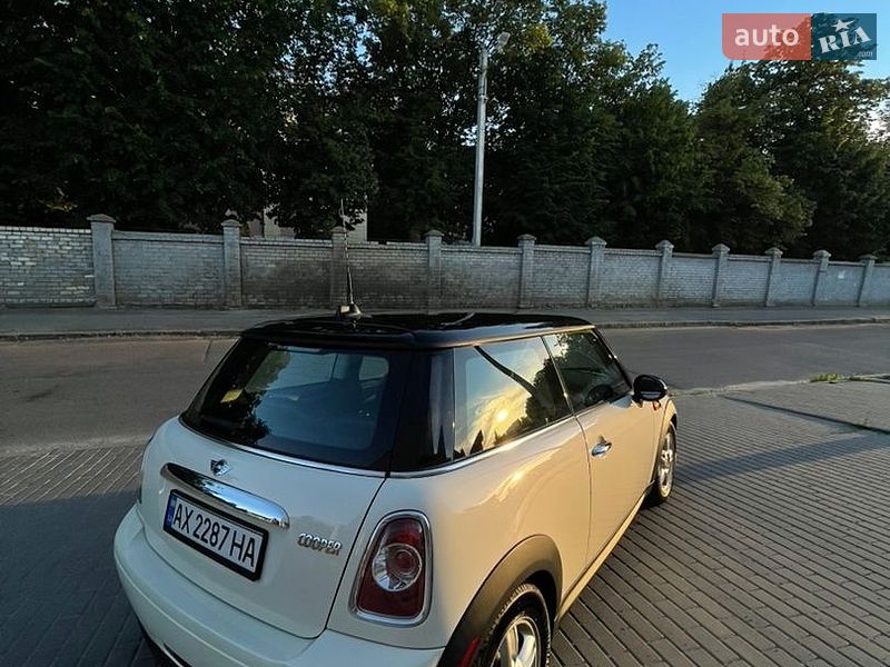 Хэтчбек MINI Cooper 2012 в Коломые
