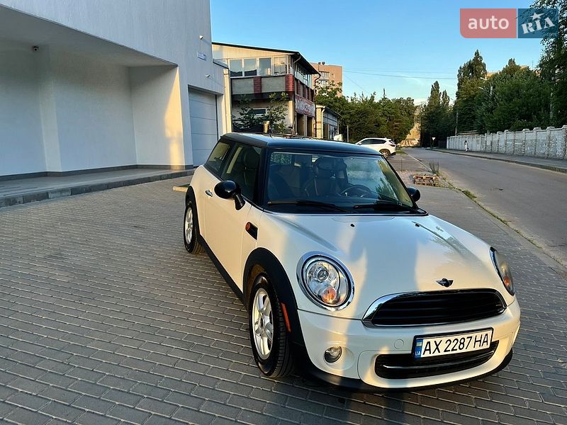Хэтчбек MINI Cooper 2012 в Коломые