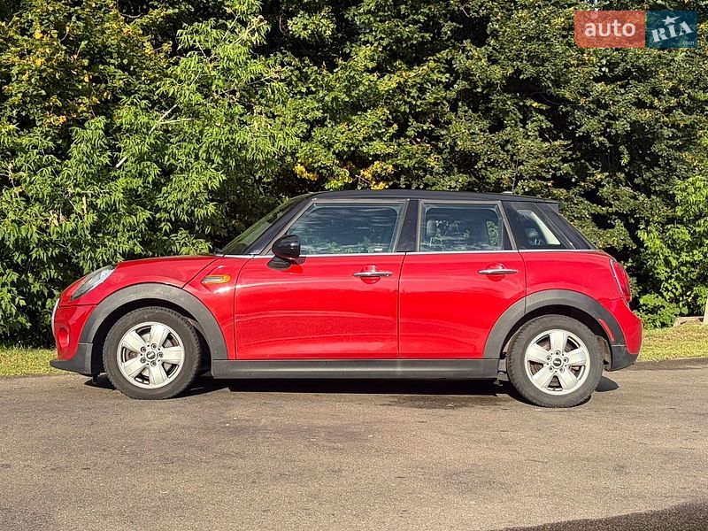 Хэтчбек MINI Cooper 2015 в Киеве