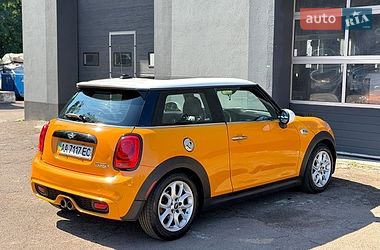 Хэтчбек MINI Cooper 2015 в Киеве