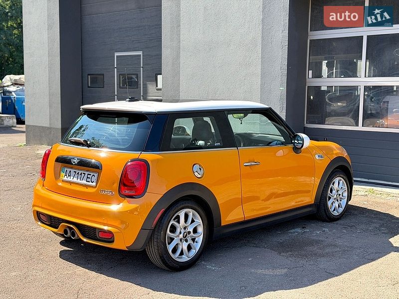 Хэтчбек MINI Cooper 2015 в Киеве