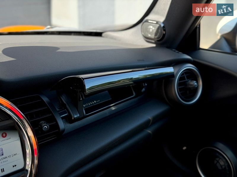 Хэтчбек MINI Cooper 2015 в Киеве