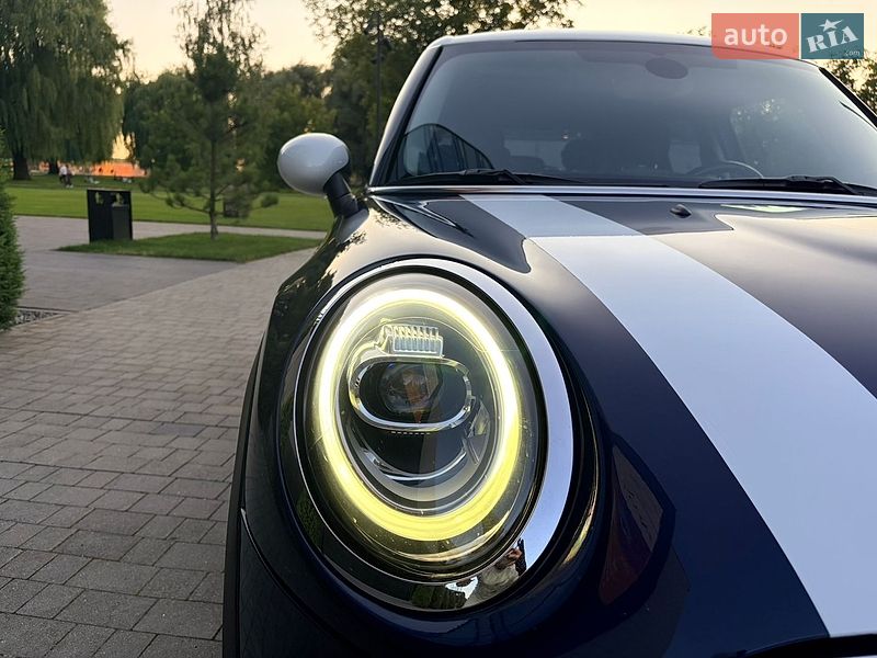 Хетчбек MINI Cooper 2016 в Хмельницькому