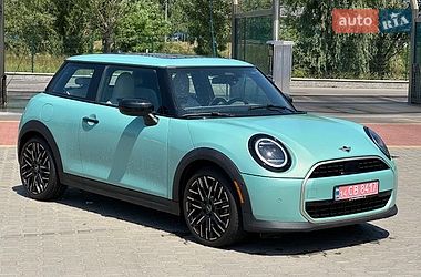 Хетчбек MINI Cooper 2024 в Києві