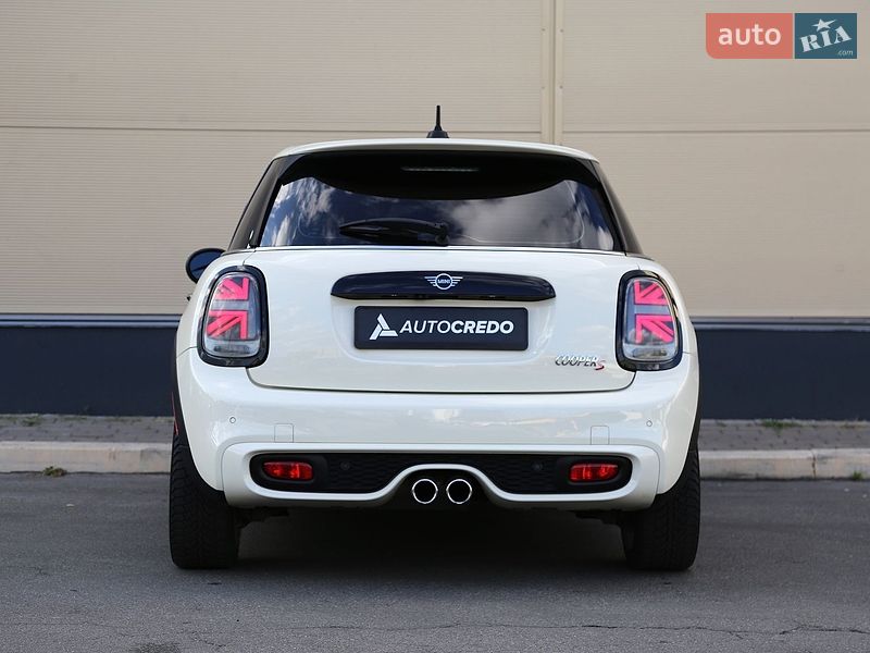Хэтчбек MINI Cooper 2018 в Киеве